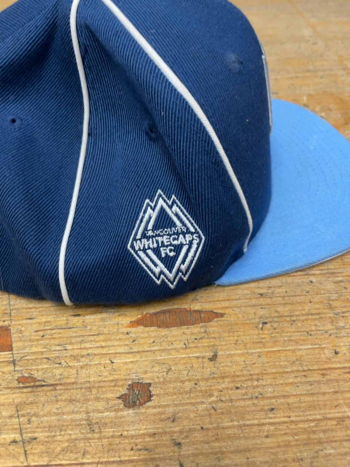 Mitchell & Ness Vancouver Whitecaps FC Boys One Size Fits Most Snapback Hat