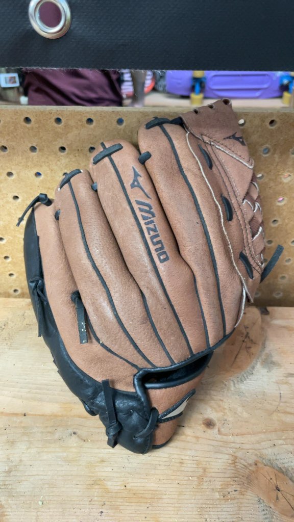 Mizuno PowerClose GPP 1050Y2 10.5" Baseball Glove