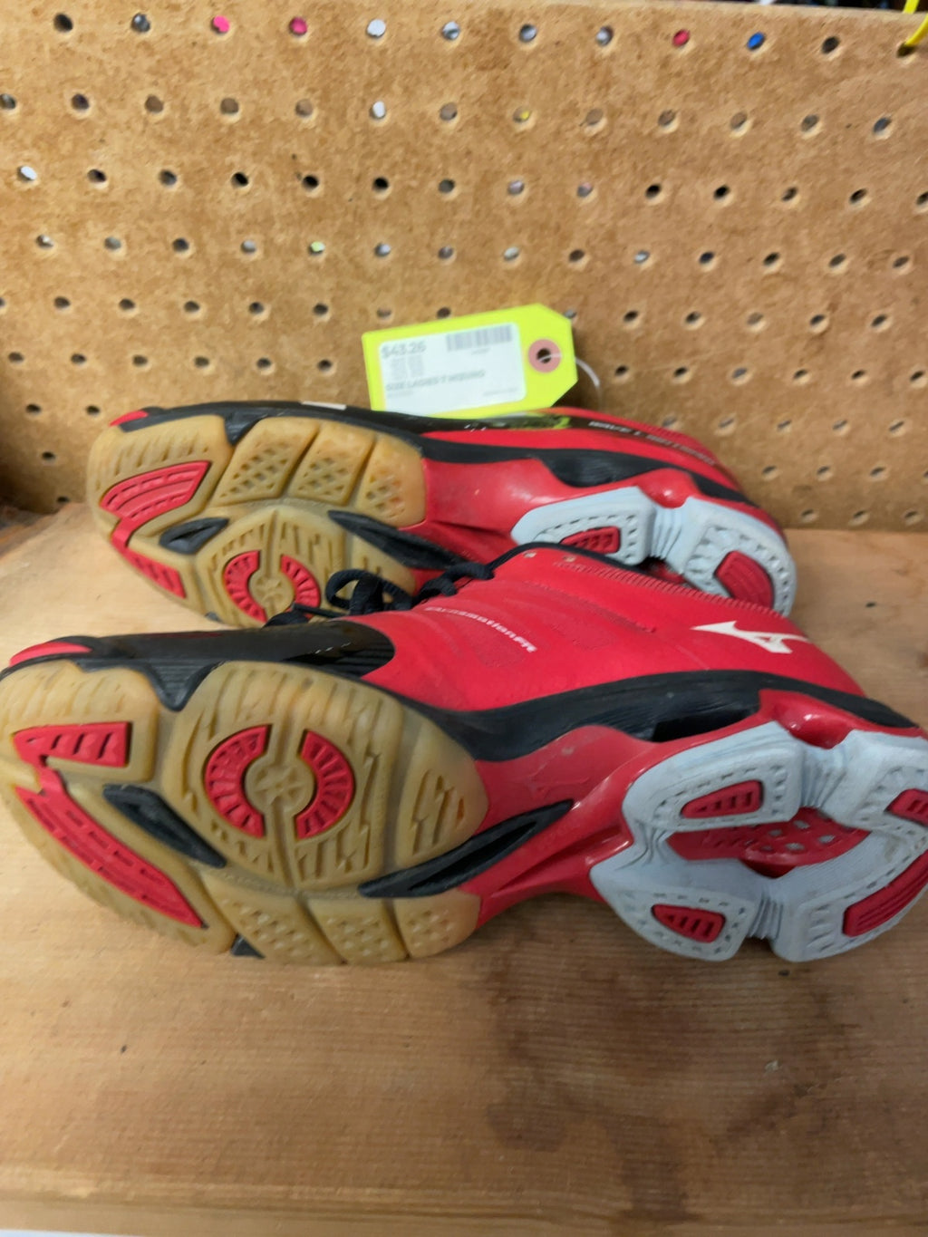 Mizuno Wave Lightning Z2 Women's Court Shoes - Size 7