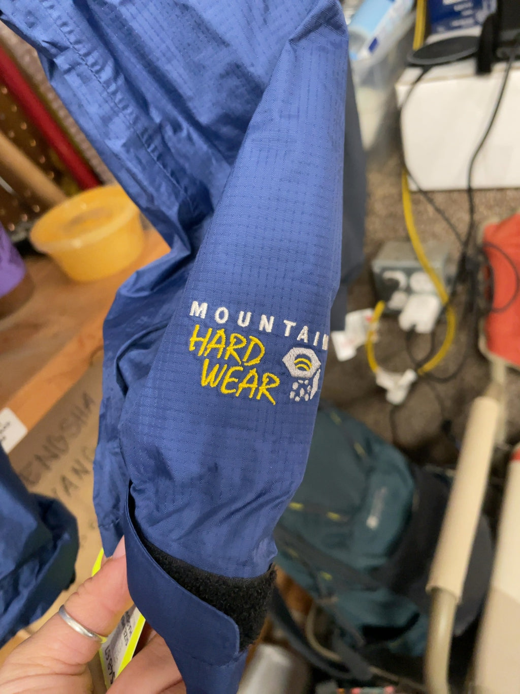 Mountain Hardwear Rain Jacket Size L Blue