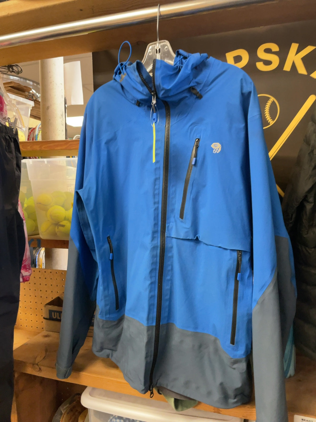 Mountain Hardwear Rain Jacket Size Medium Blue