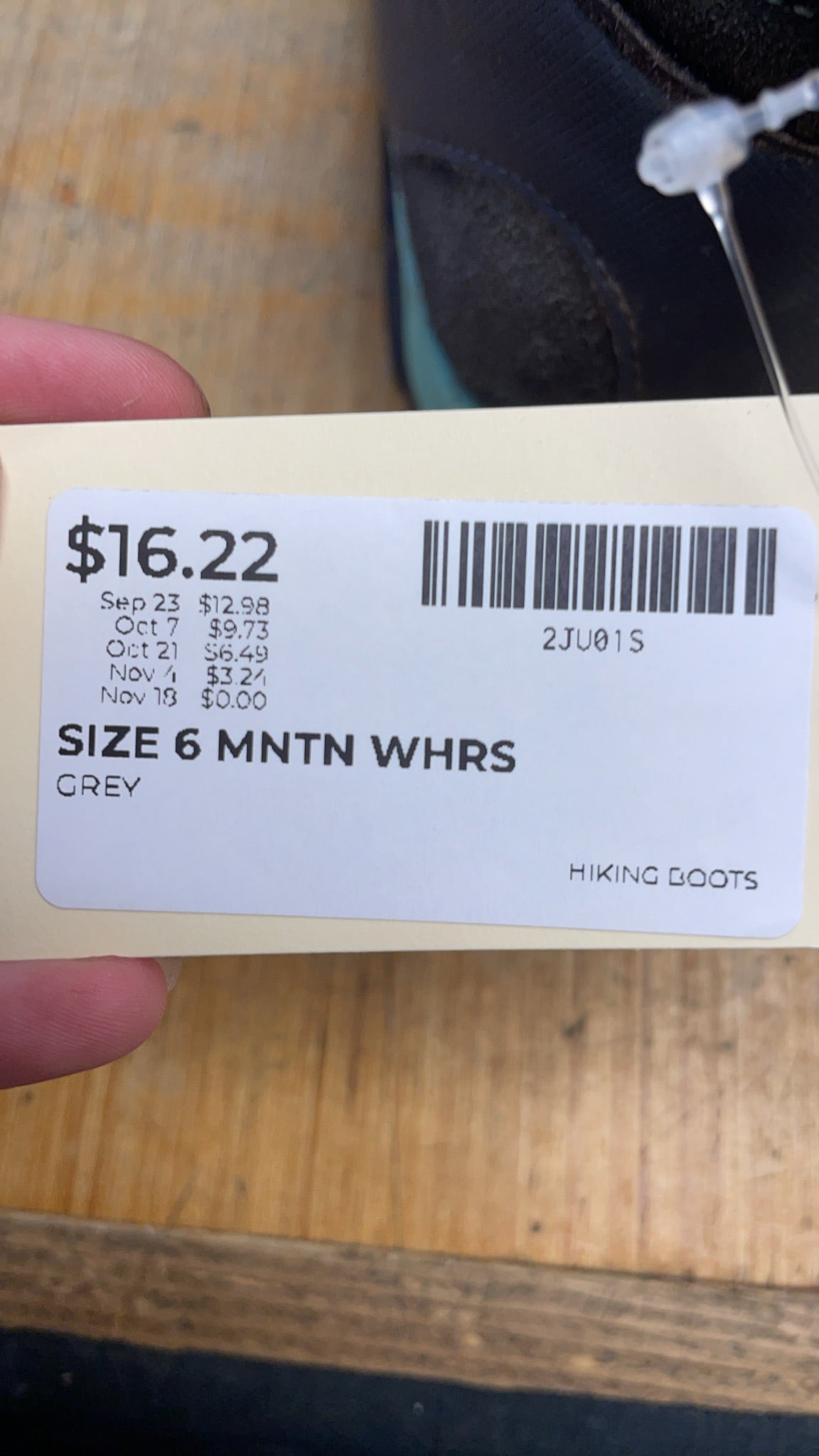 Mountain Warehouse IsoDry Size 6 US Grey Hiking Boots