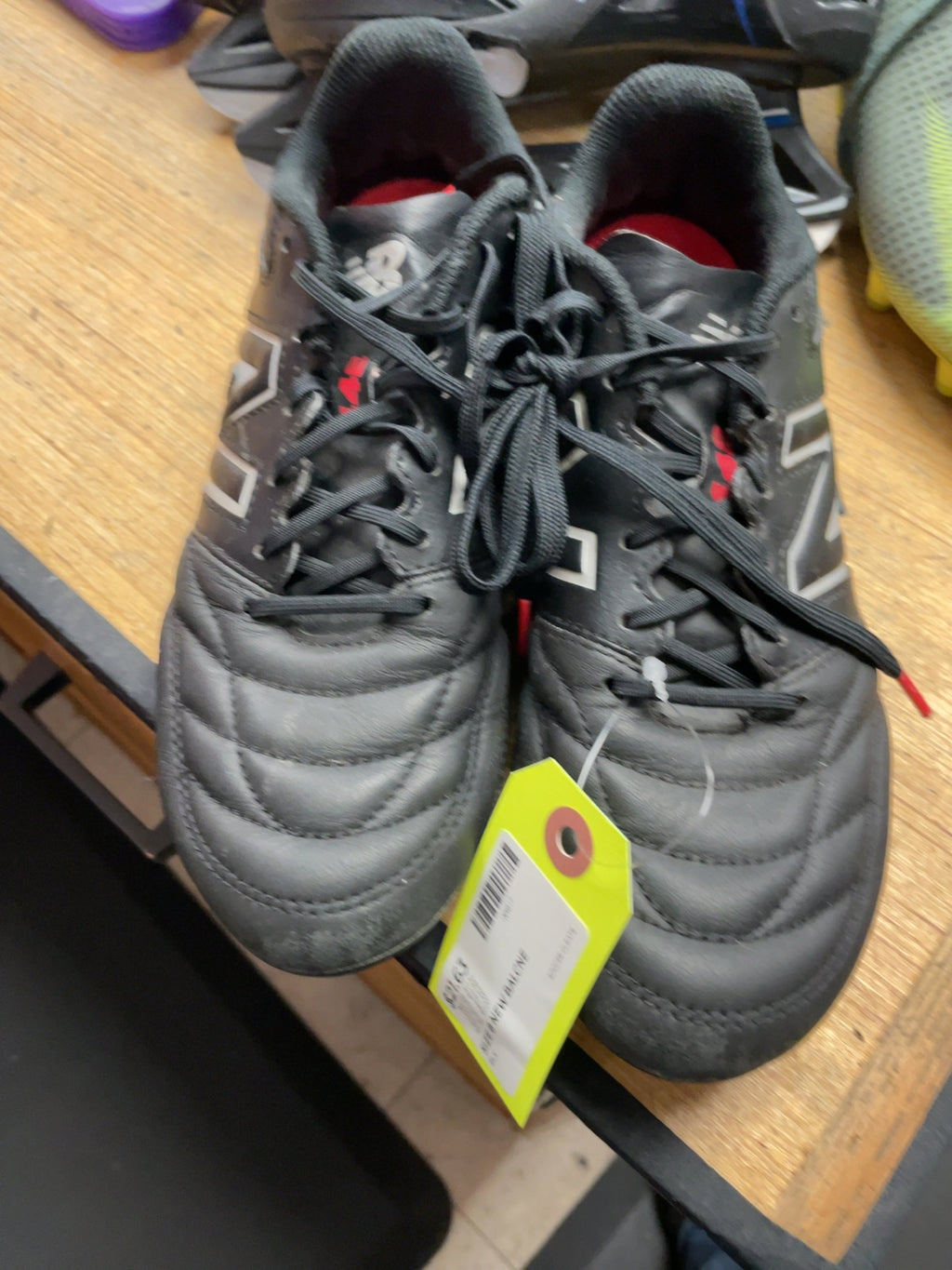 New Balance 442 Size 8 Black Soccer Cleats