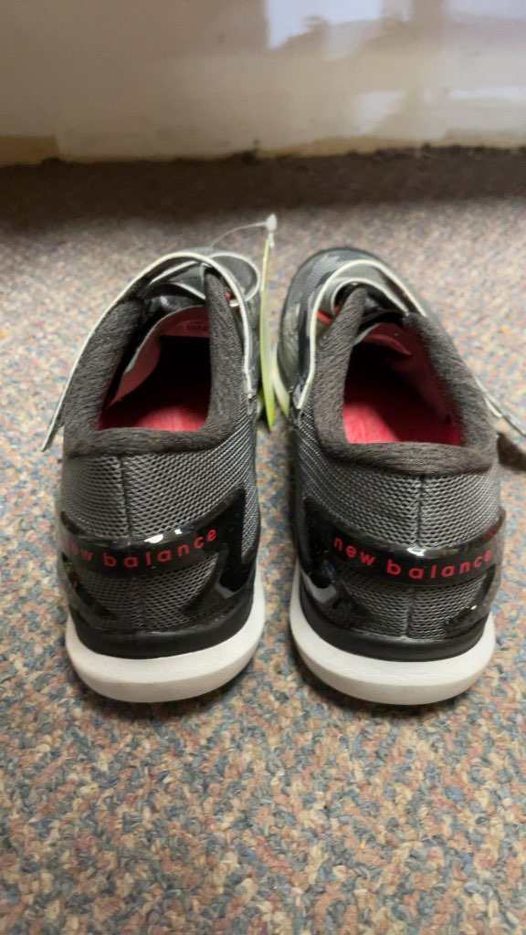 New Balance Cycling Shoes - Size 7.5 - Grey