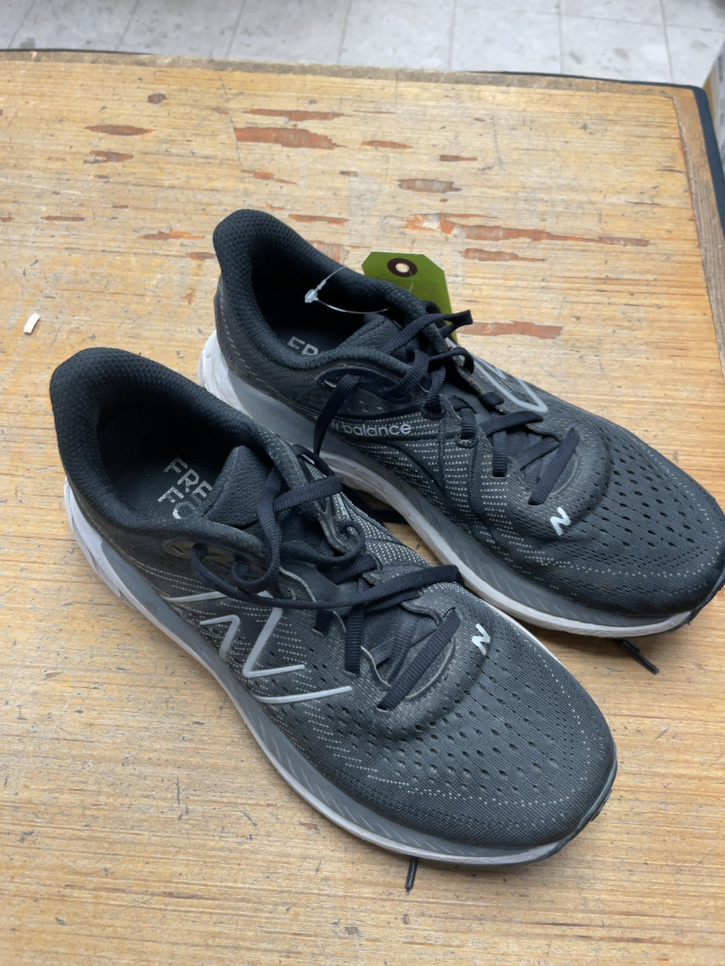 New Balance Fresh Foam 860v13 Size 9 US Ladies Running Shoes