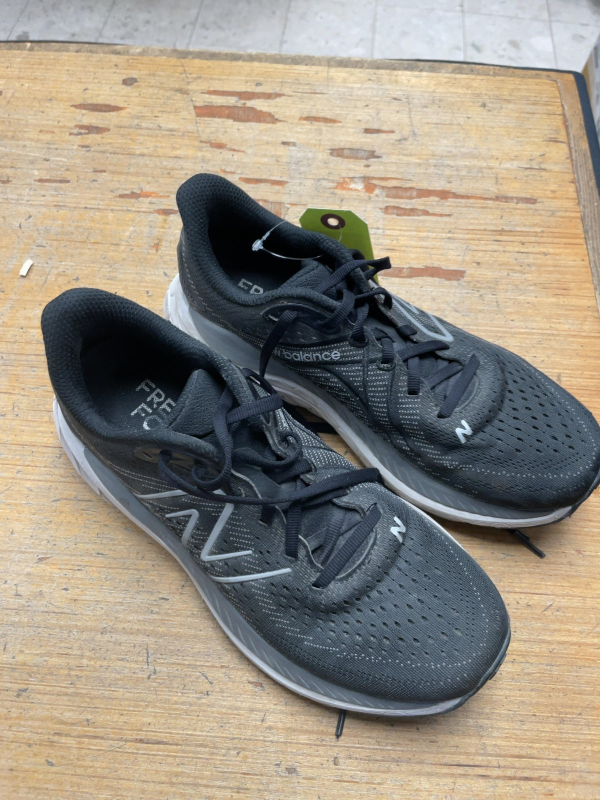 New Balance Fresh Foam 860v13 Size 9 US Ladies Running Shoes