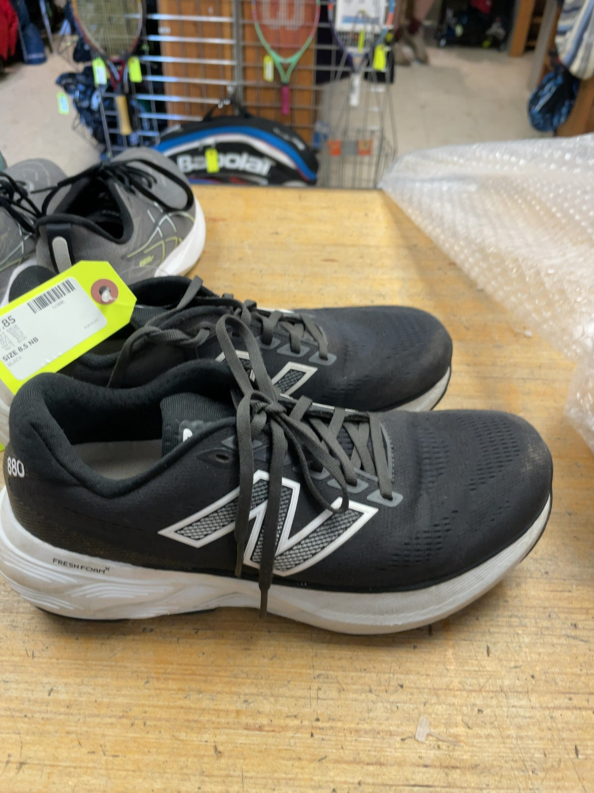 New Balance Fresh Foam 880 Running Shoes - Size 8.5