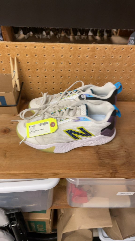 New Balance Fresh Foam Court Shoes - Size 9