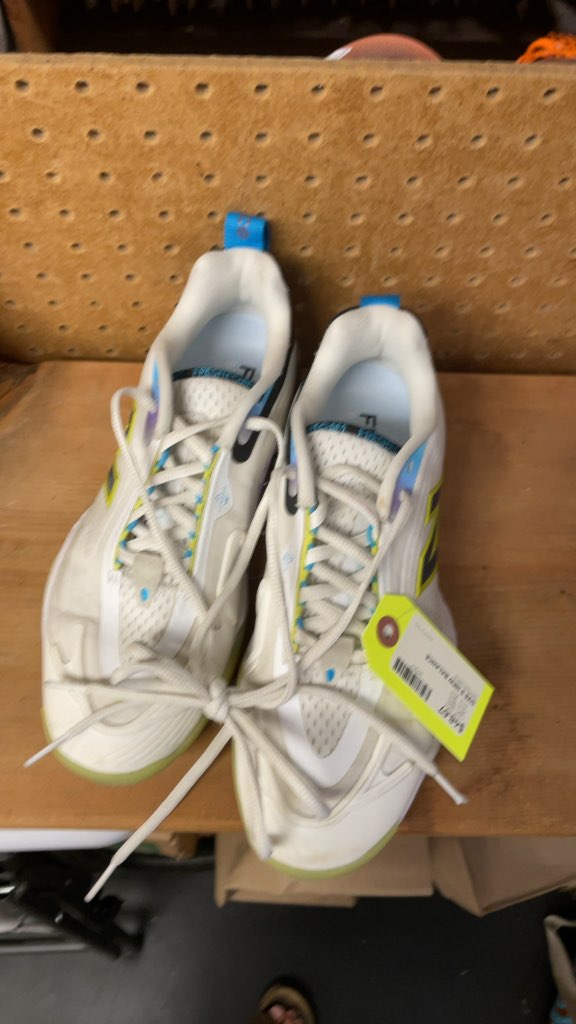 New Balance Fresh Foam Court Shoes - Size 9