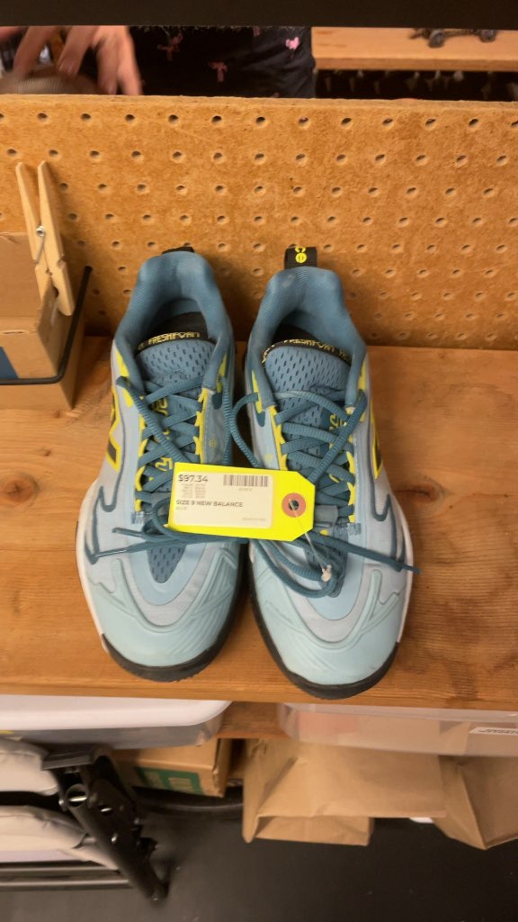 New Balance Fresh Foam Court Shoes - Size 9