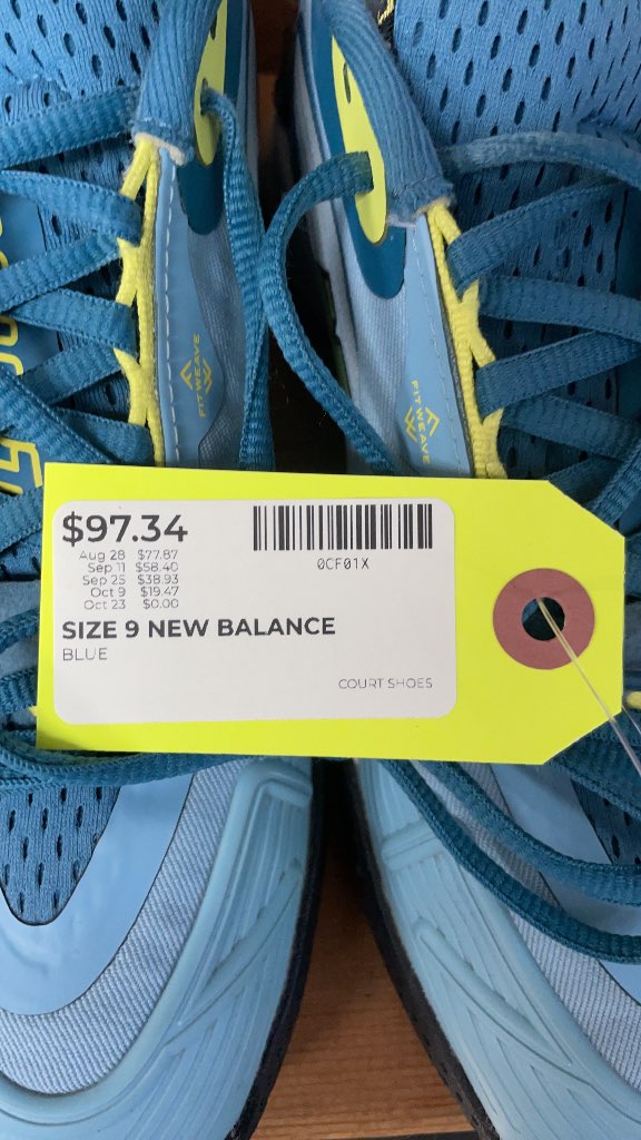 New Balance Fresh Foam Court Shoes - Size 9