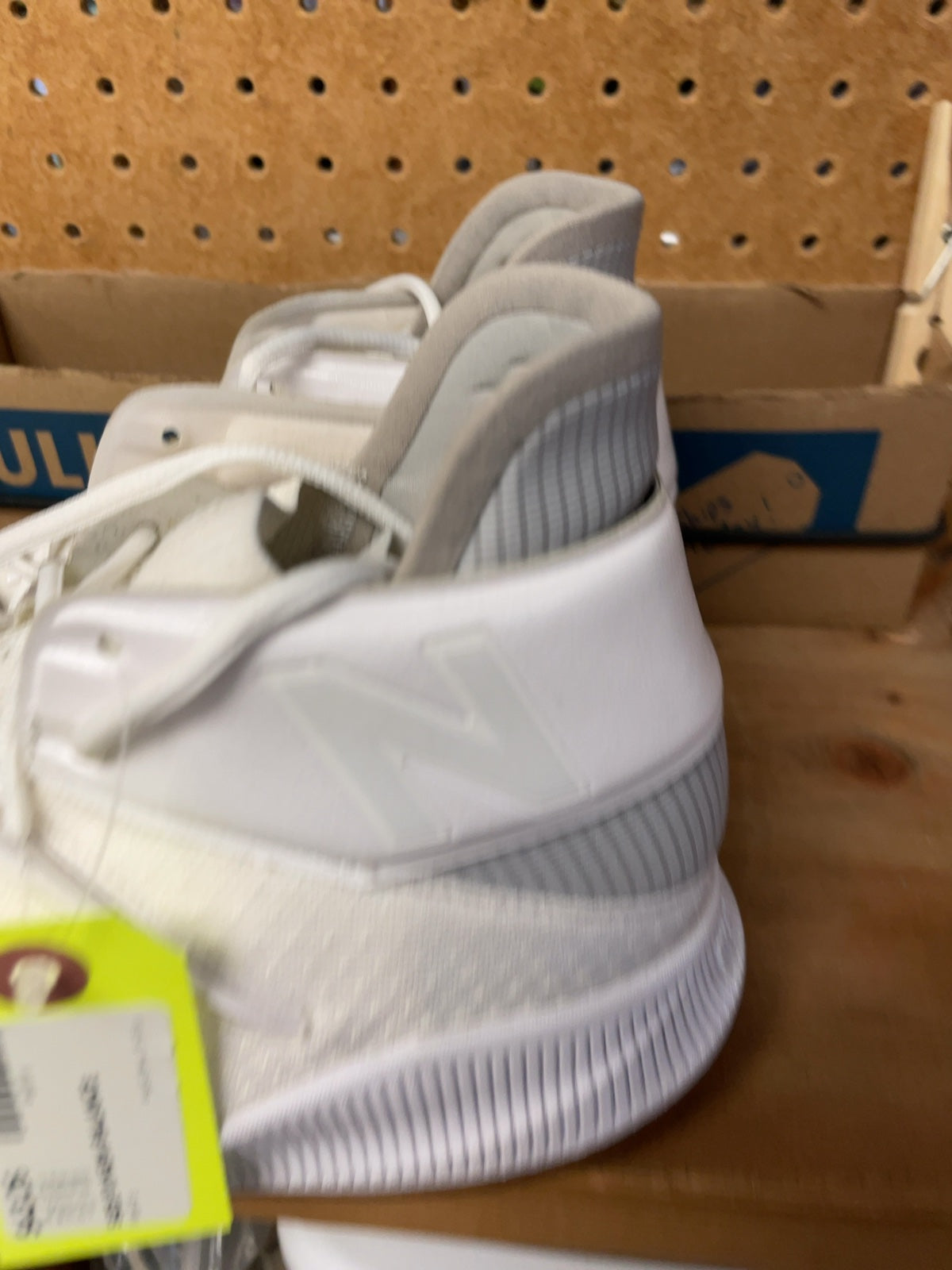 New Balance FuelCell Size 10 White Basketball Shoes