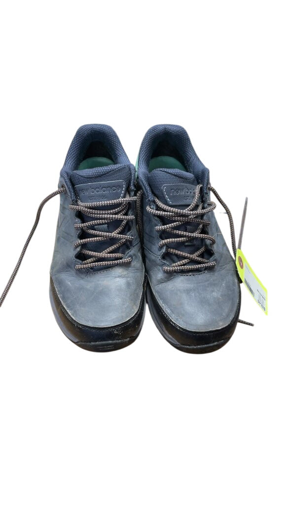 New Balance Hiking Boots Size 8.5 Blue