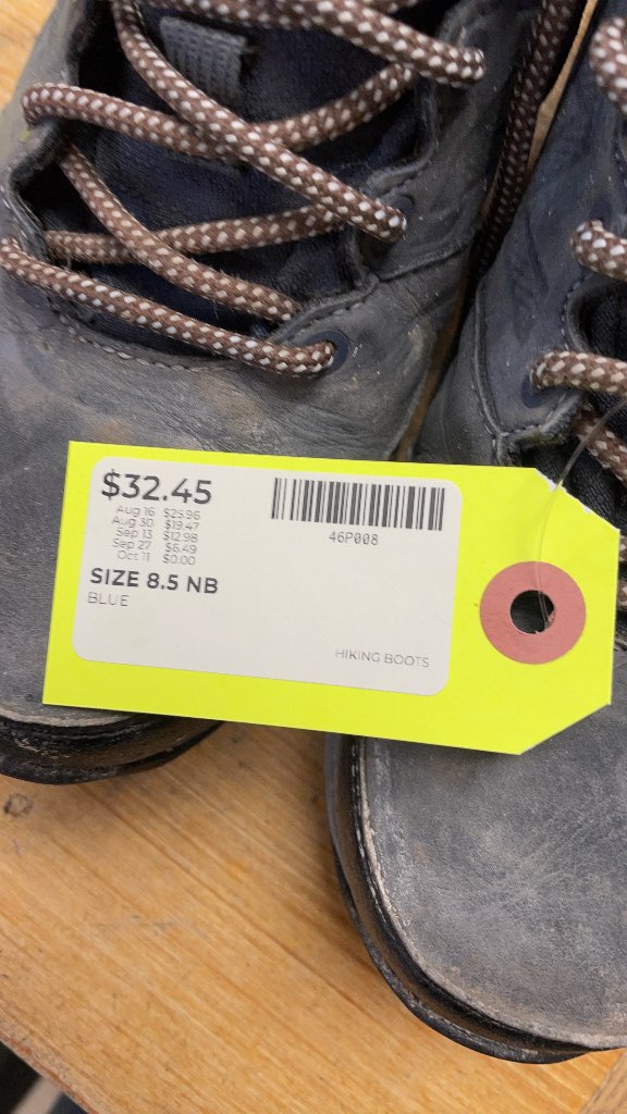 New Balance Hiking Boots Size 8.5 Blue
