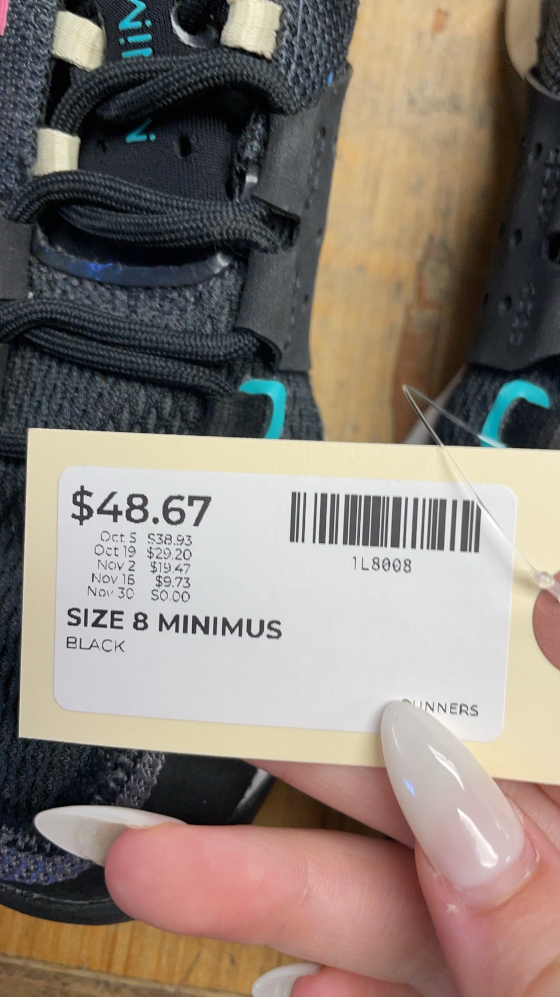 New Balance Minimus Size 8 Black Training Shoes