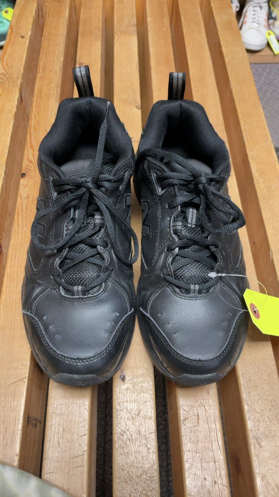 New Balance Sneakers Size 8.5 Black