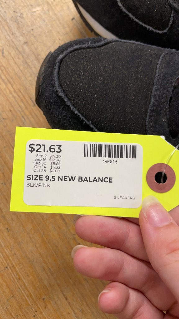 New Balance Sneakers Size 9.5 Black/Pink