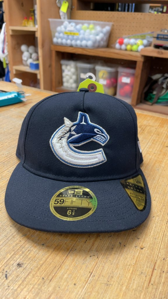 New Era Vancouver Canucks 59FIFTY Retro Crown Hat - Navy - Size 6 7/8