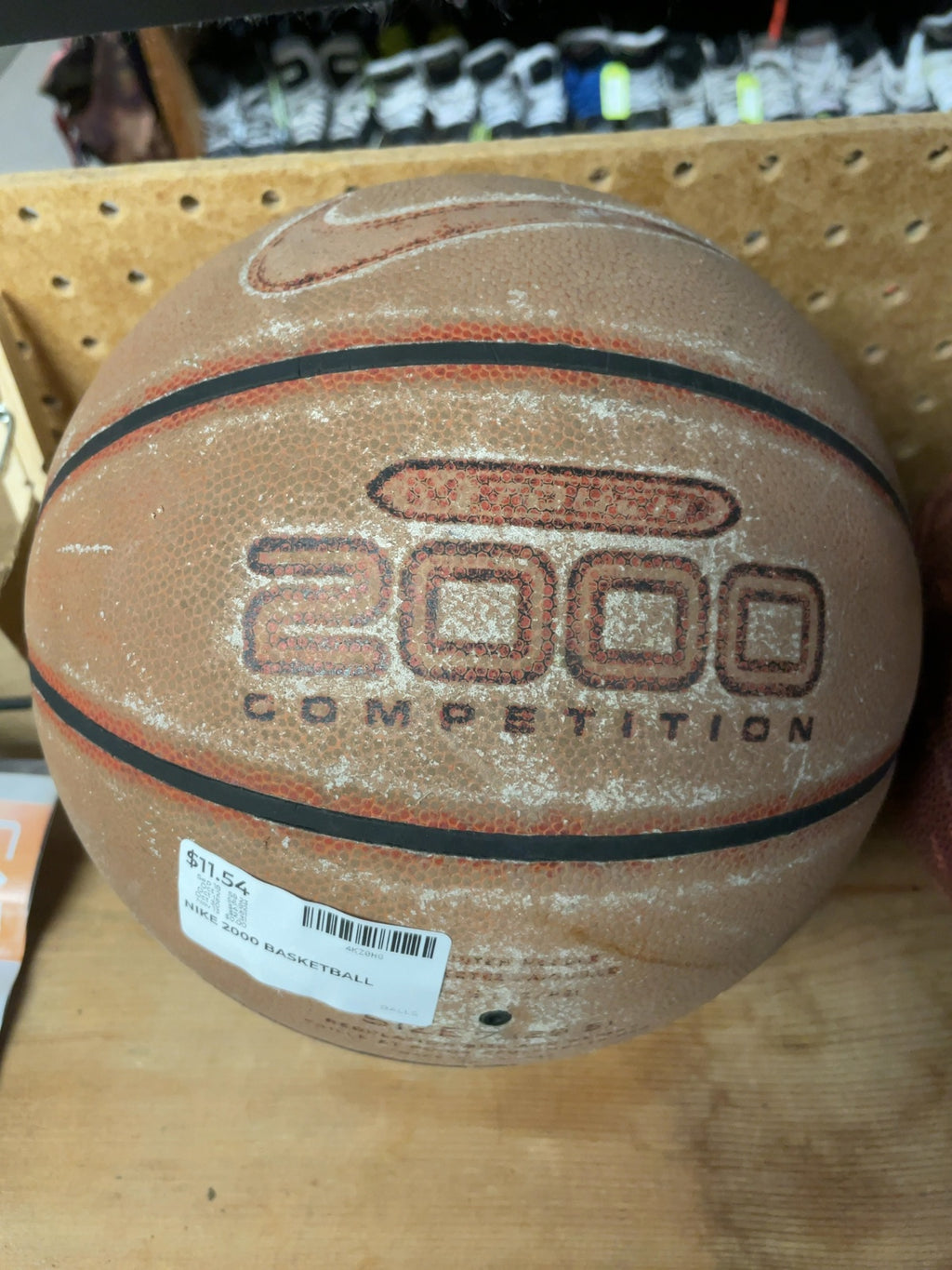 Nike 2000 Competition Size 7 (29.5) Basketball