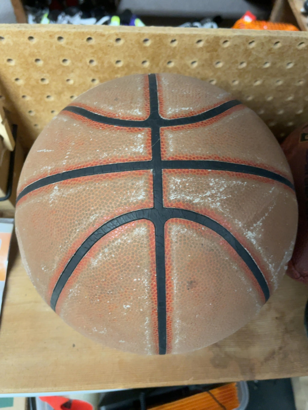 Nike 2000 Competition Size 7 (29.5) Basketball
