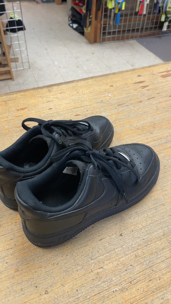 Nike Air Force 1 Low Black Size 8.5
