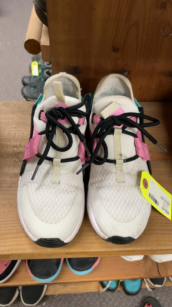 Nike Air Huarache Runners - Size 6.5