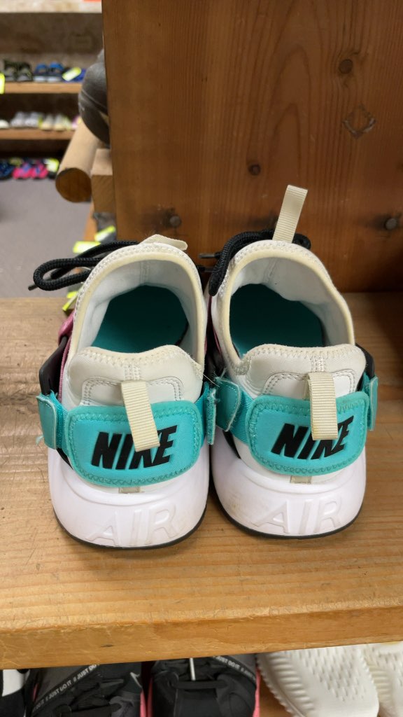 Nike Air Huarache Runners - Size 6.5