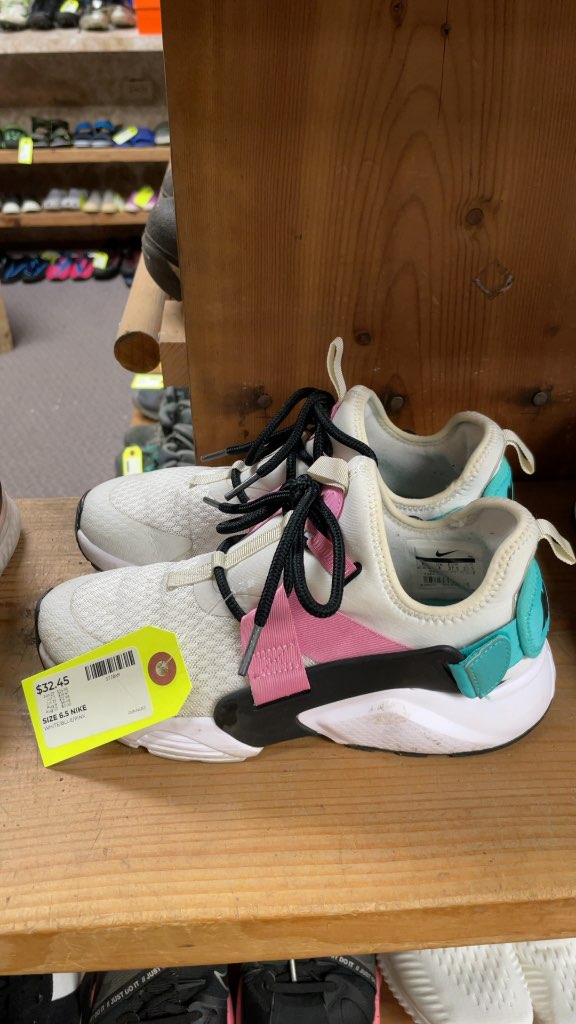 Nike Air Huarache Runners - Size 6.5