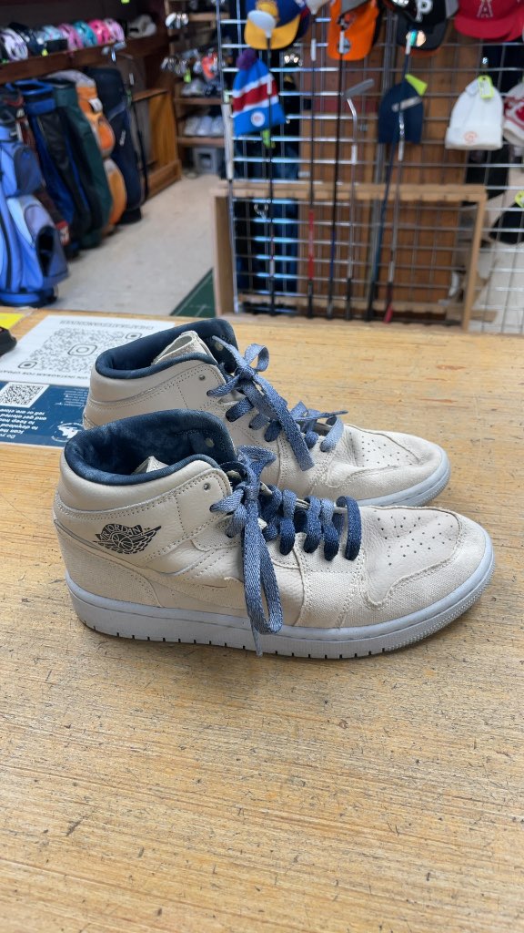 Nike Air Jordan 1 Mid Beige/Navy Sneakers