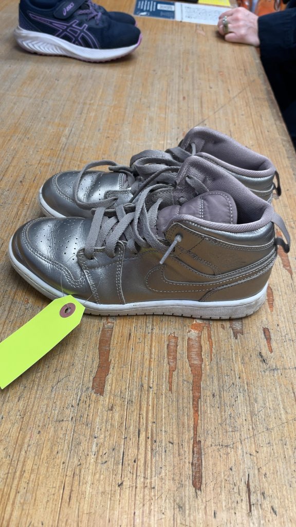 Nike Air Jordan 1 Mid Gold Sneakers Size 3