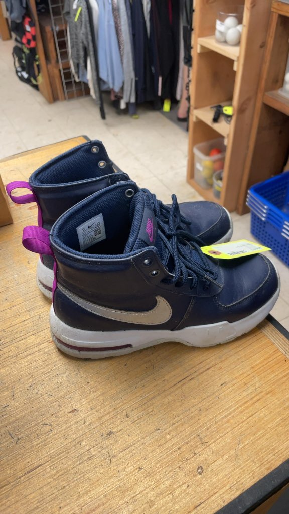 Nike Air Size 5 Navy/Purple High-Top Sneakers
