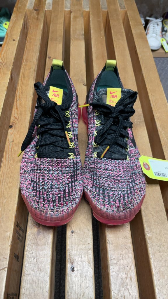 Nike Air Vapormax Flyknit 3 Pink Sneakers Size 8.5