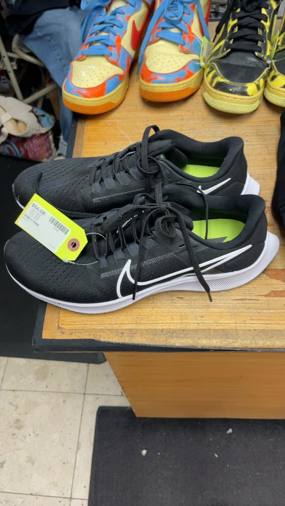 Nike Air Zoom Pegasus 38 Running Shoes - Men's Size 11