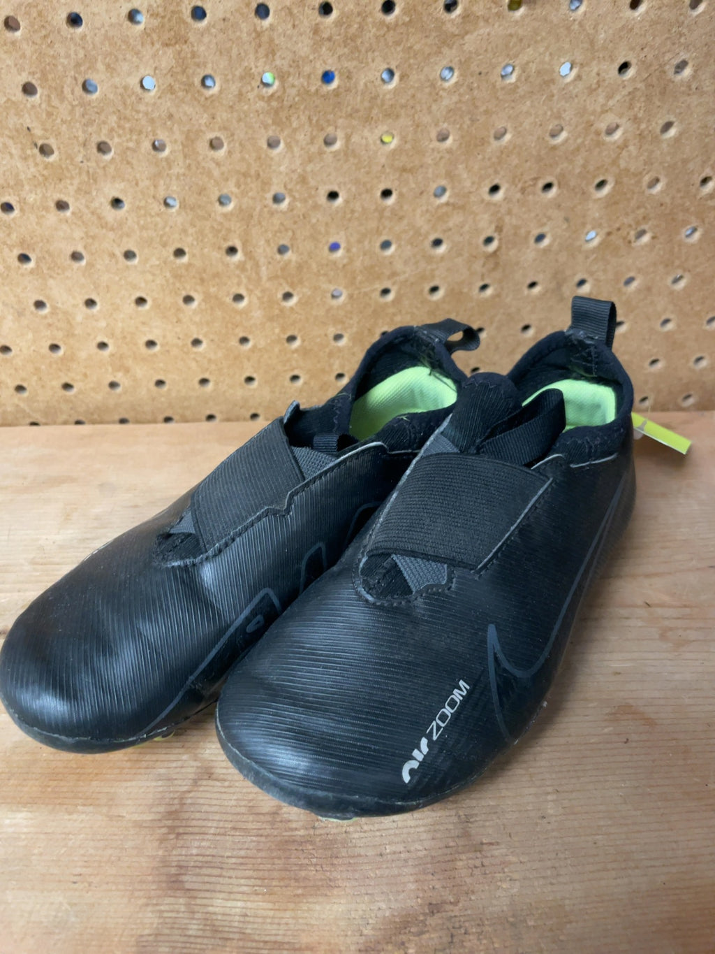 Nike Air Zoom Size 13C Soccer Cleats