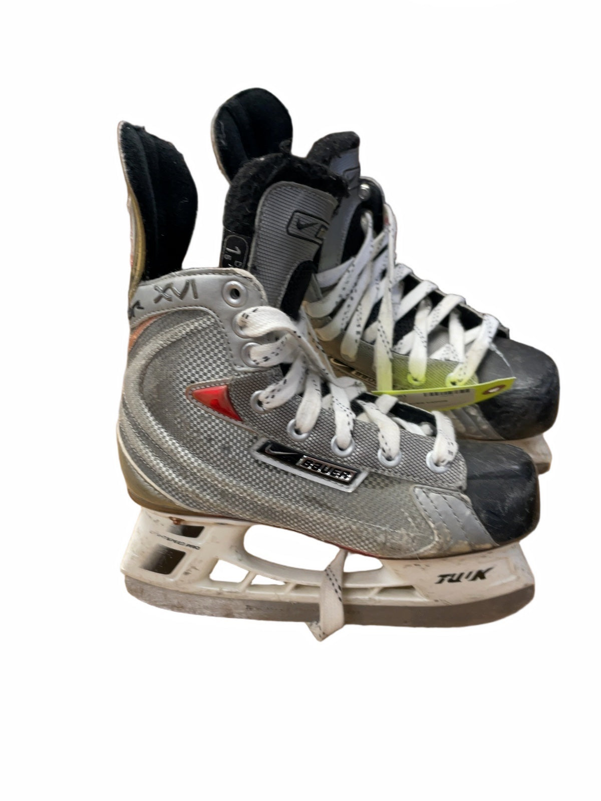 Nike Bauer Vapor XVI Size 1.5 Hockey Skates