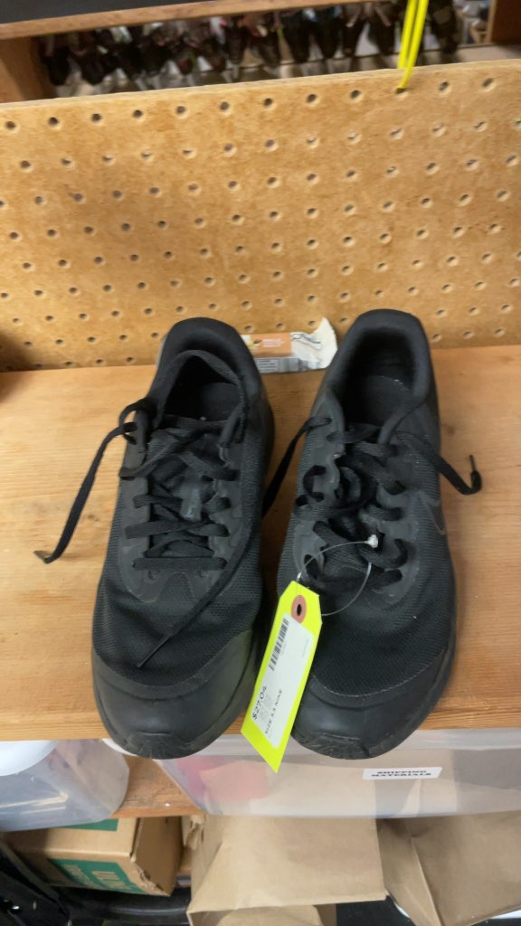 Nike Black Running Shoes Size 5.5