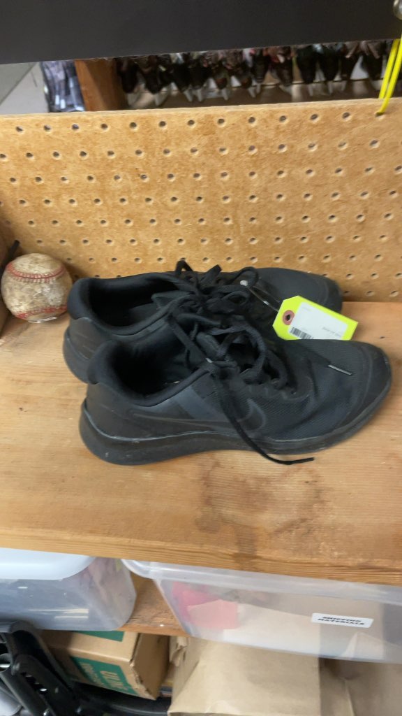 Nike Black Running Shoes Size 5.5
