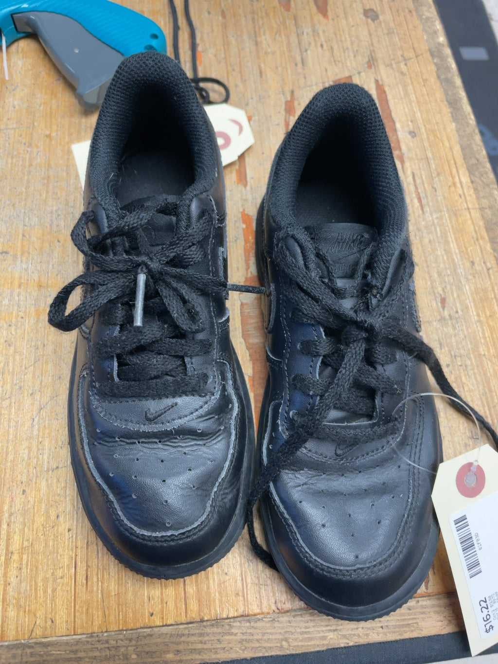 Nike Court Borough Low Size 13.5C Black Sneakers