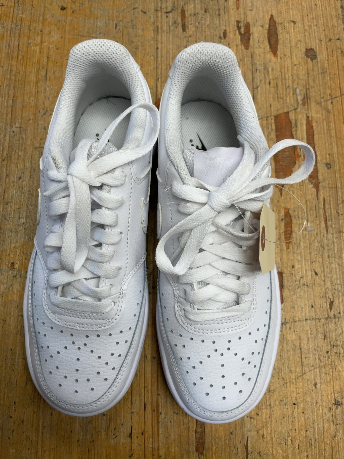 Nike Court Vision Low Size 6 US White Sneakers