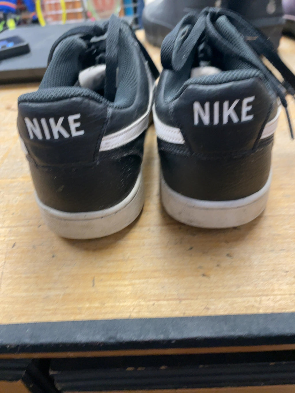 Nike Court Vision Low Size 9.5 Black/White Sneakers