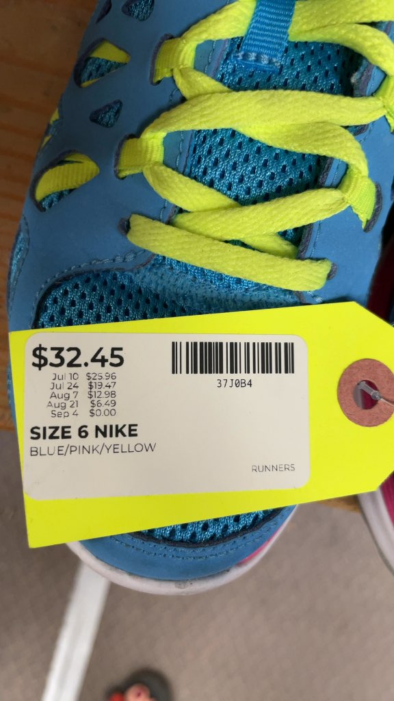 Nike Dual Fusion Runners - Size 6