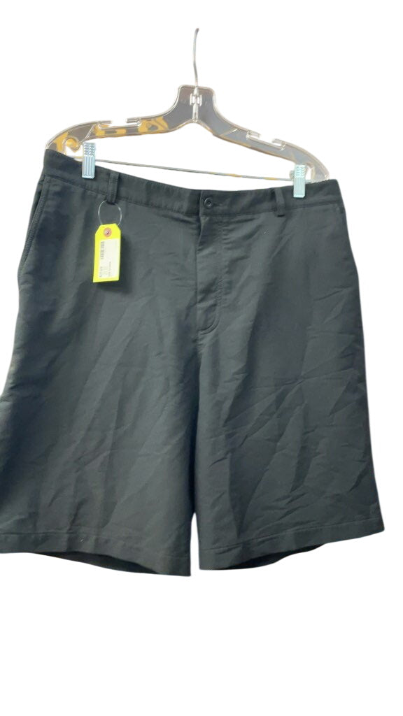 Nike Golf Shorts Black Size 36