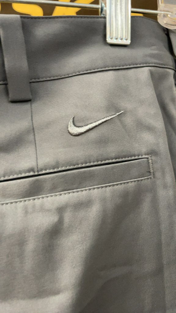 Nike Golf Shorts Grey Size 36