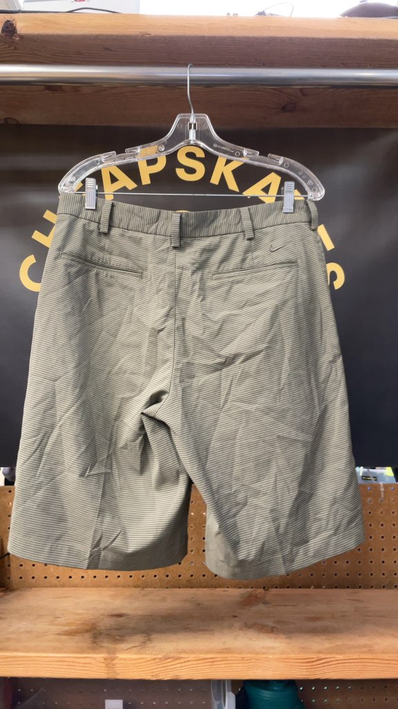 Nike Green Striped Golf Shorts - Size 32
