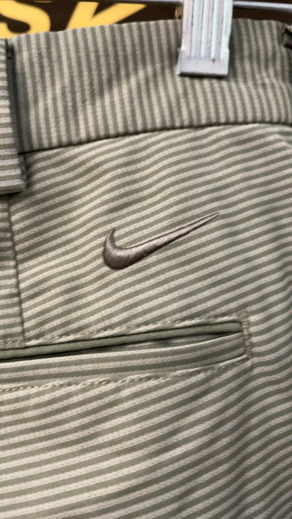 Nike Green Striped Golf Shorts - Size 32