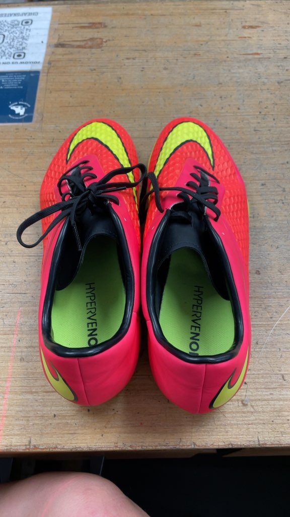 Nike Hypervenom Non-Marking Soccer Cleats - Size 13