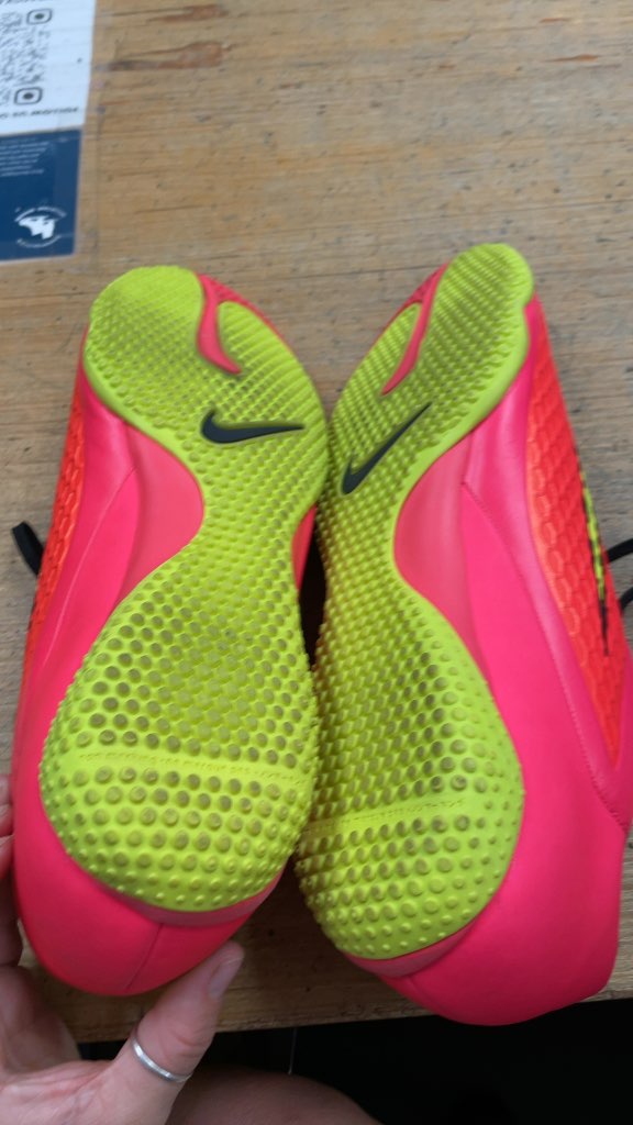 Nike Hypervenom Non-Marking Soccer Cleats - Size 13