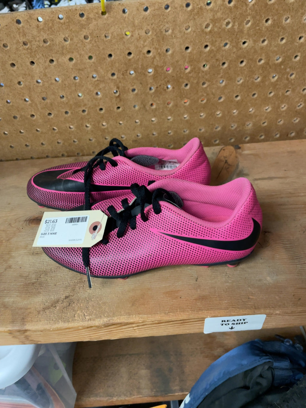 Nike Hypervenom Size 3 Pink Soccer Cleats