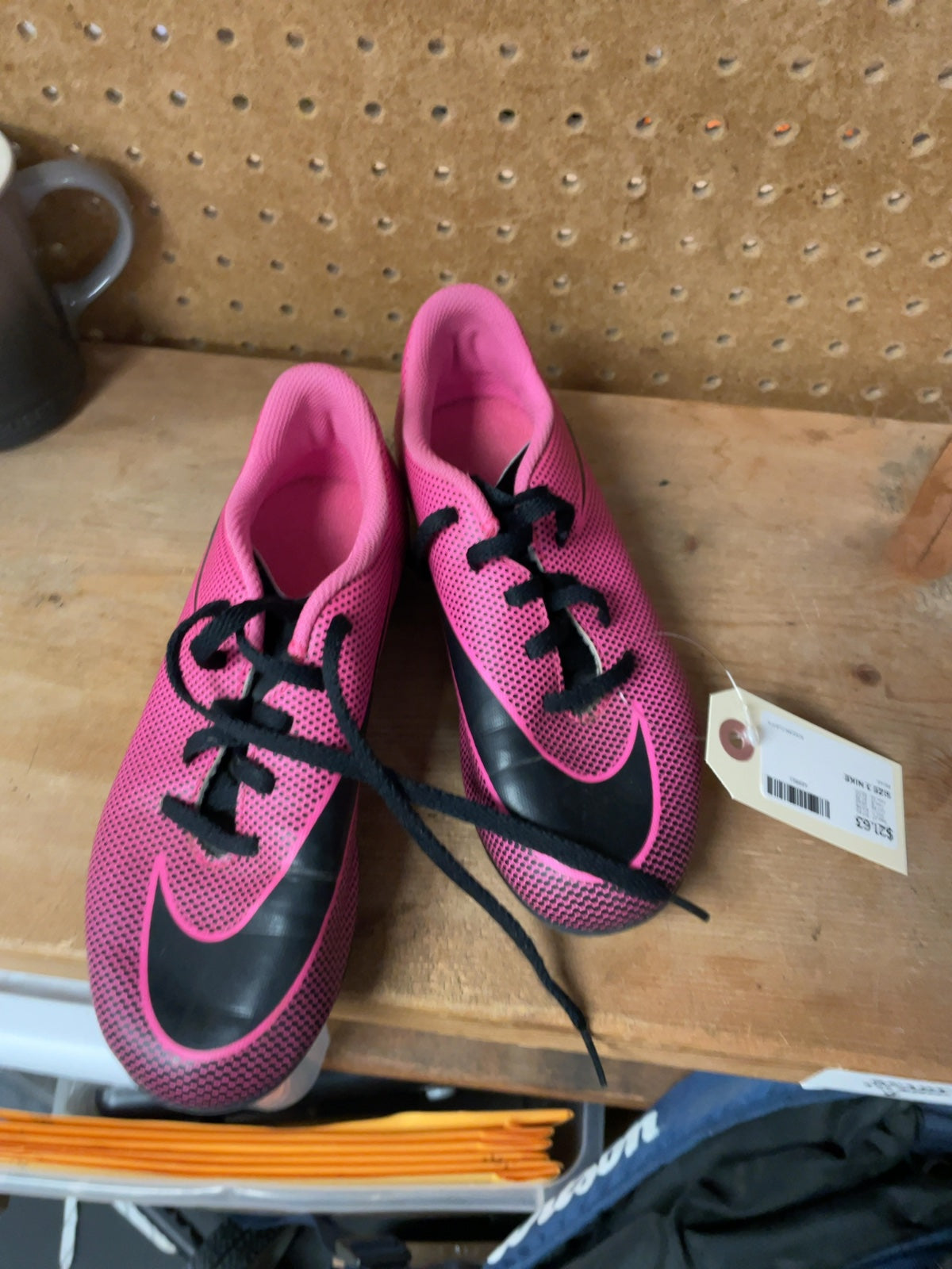 Nike Hypervenom Size 3 Pink Soccer Cleats