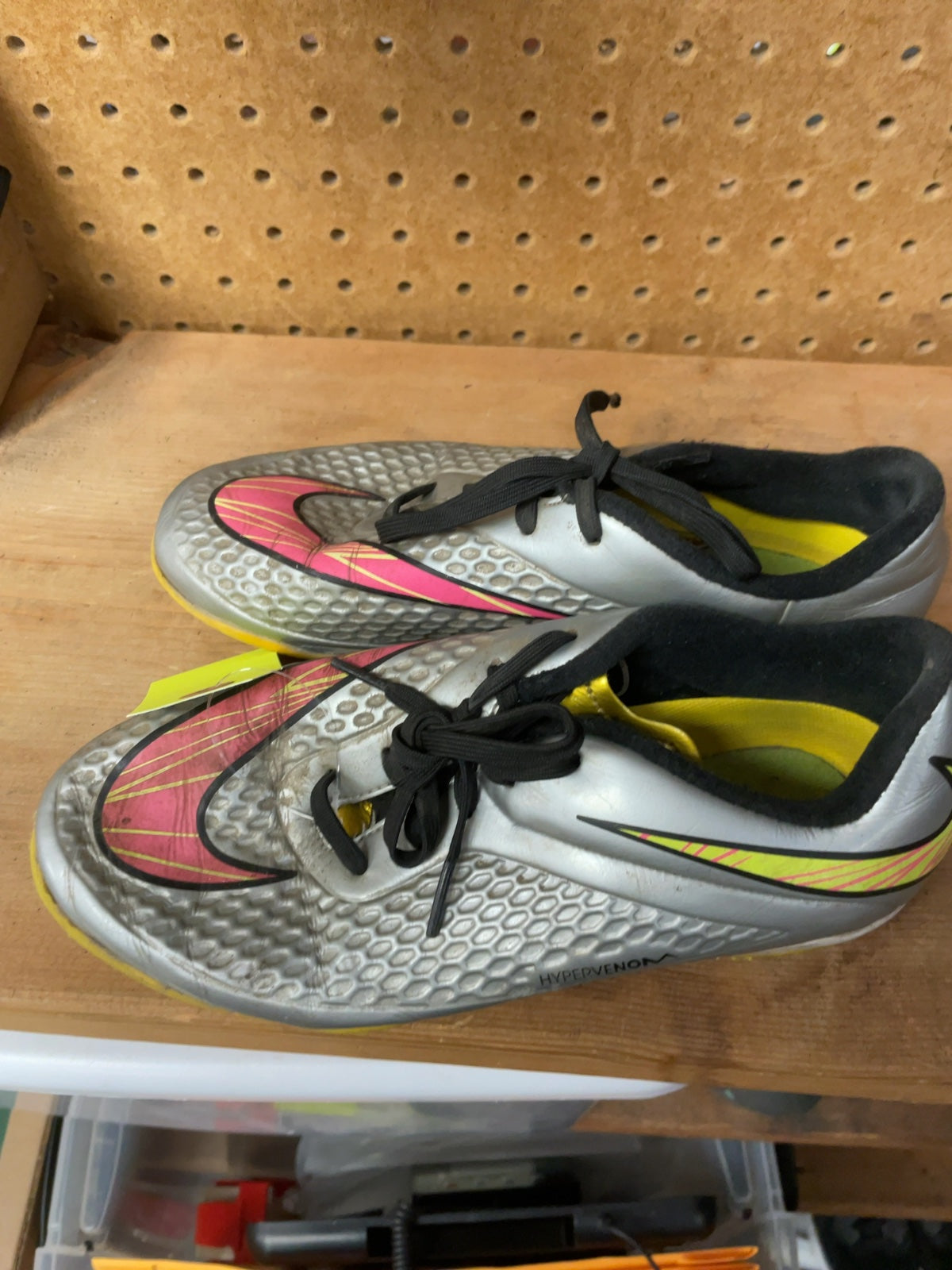 Nike Hypervenom Size 5Y Indoor Soccer Shoes